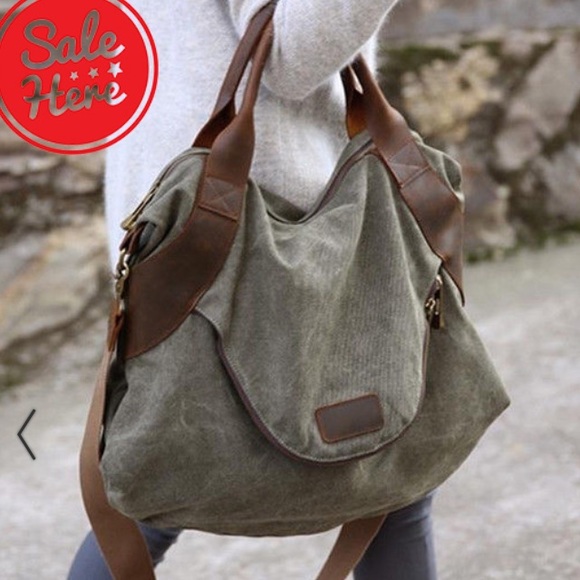 Handbags - NWT Green canvas tote messenger bag